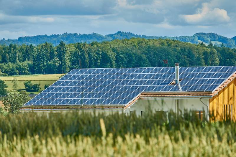 Installation de panneaux solaires par une entreprise spécialisée à Gujan Mestras sur le Bassin d'Arcachon